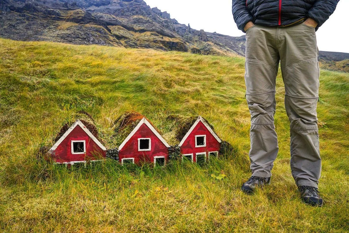 Tiny Houses Elves Iceland